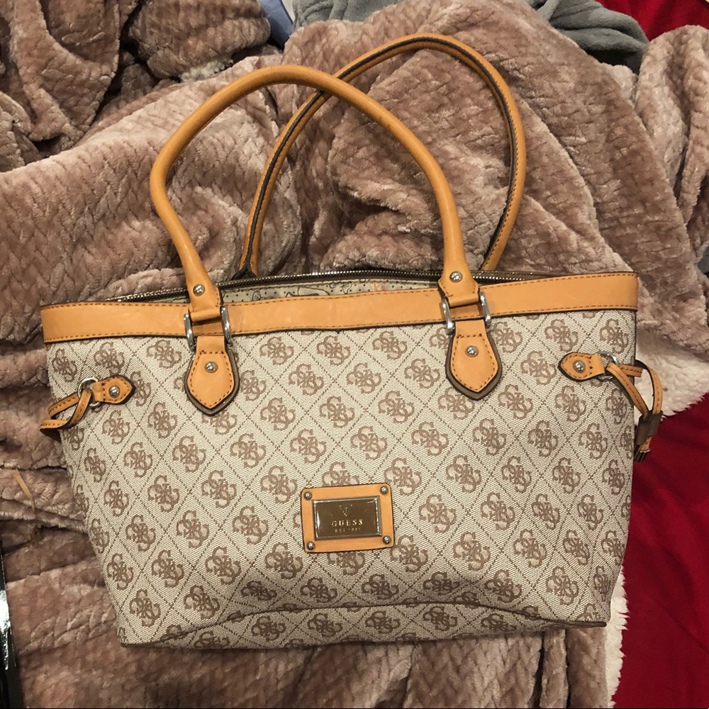 Guess bag, almost new Trade/ offers accepted
